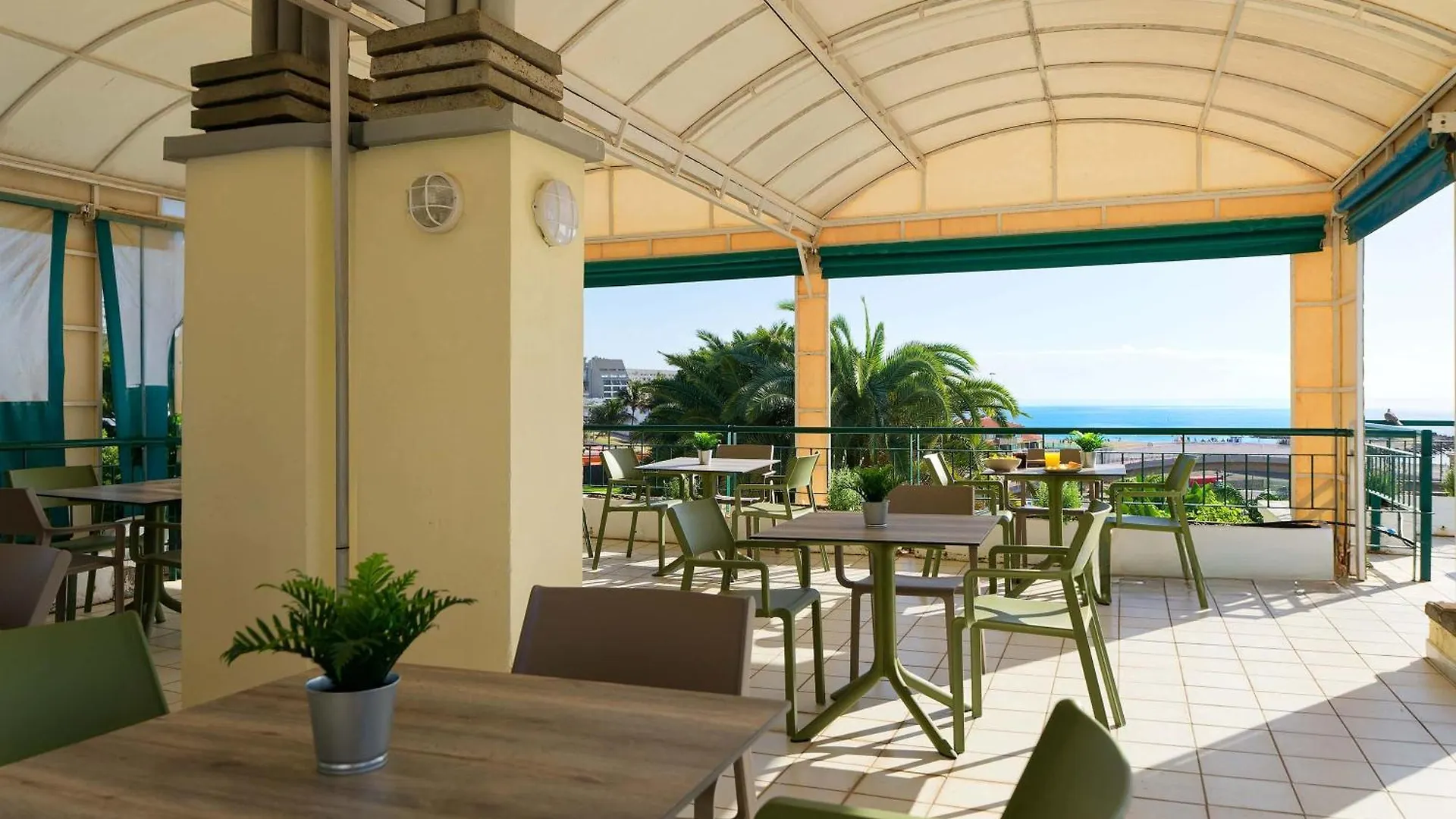 Salt-Apartments Green Ocean San Bartolome de Tirajana  Spain