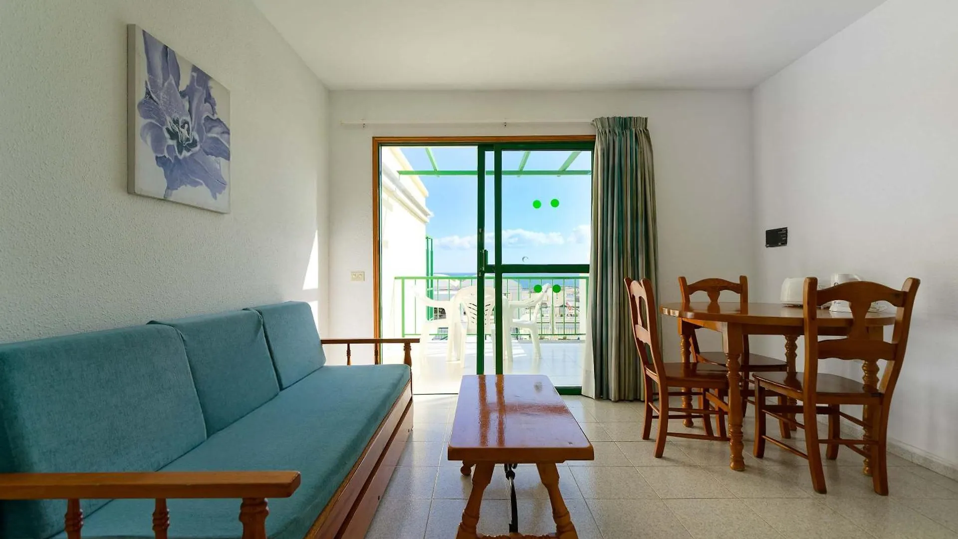 Apartahotel Salt-Apartments Green Ocean San Bartolomé España